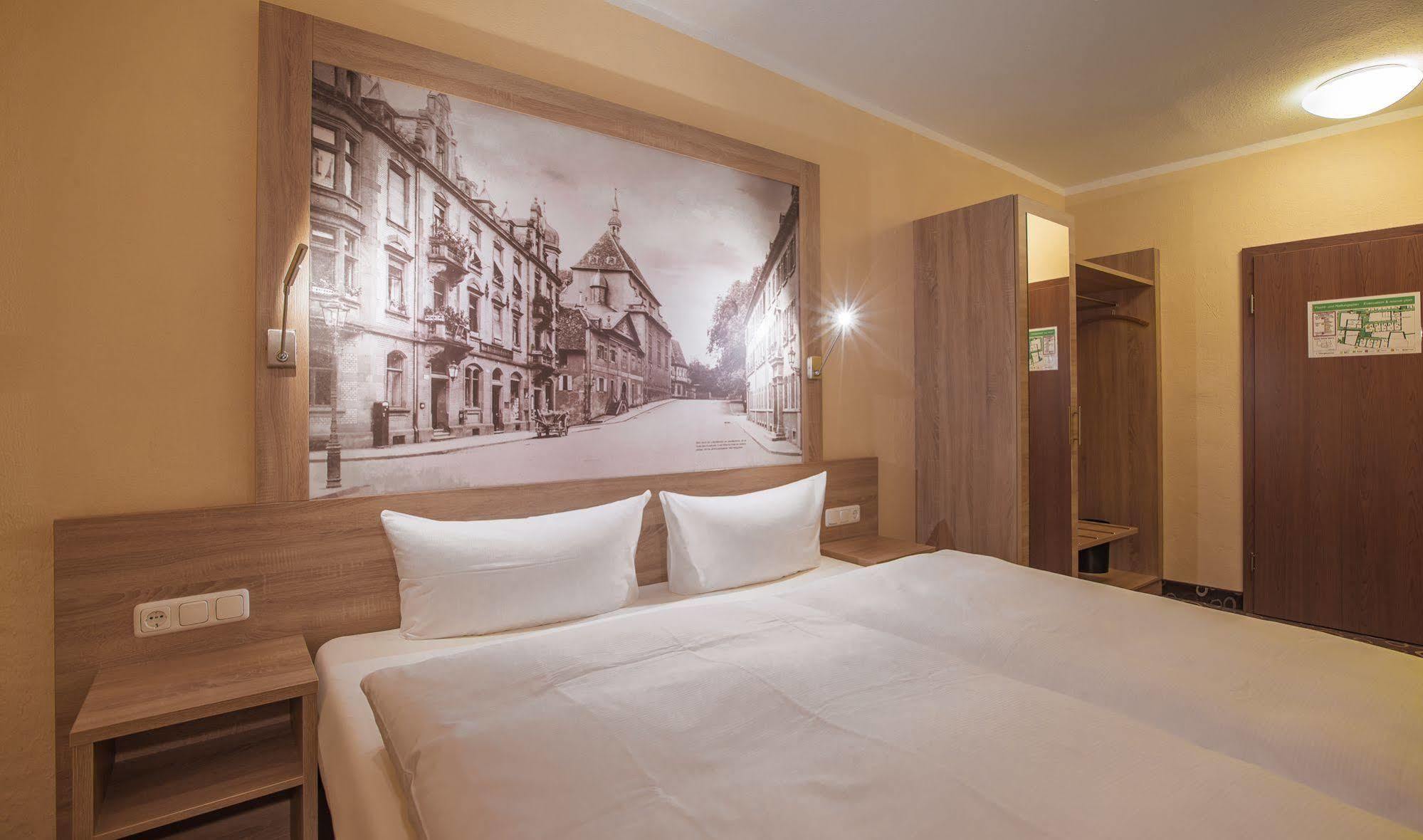 Hotel Wilder Mann Aschaffenburg Eksteriør billede
